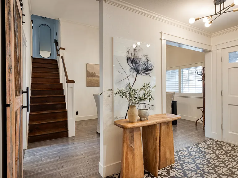 Seabury Dr — Photo 12