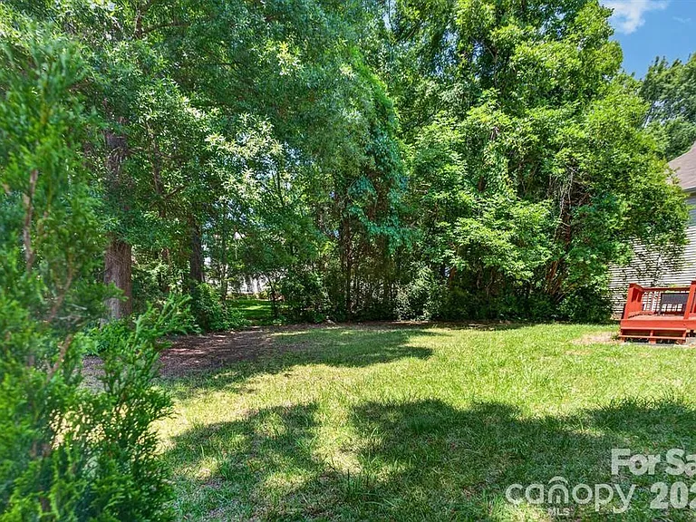 11005 Chilcomb Ct — Photo 11