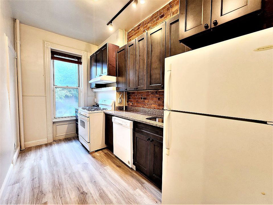 1st image of 212 14th St #1