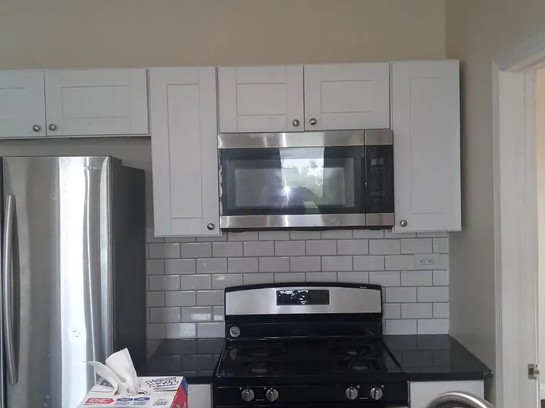 1651 W 19th St #3 — Photo 8