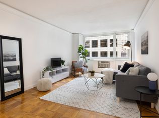 230 W 55th St APT 28C, New York, NY 10019