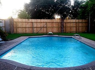 1503 Country Club Blvd, Sugar Land, TX 77478
