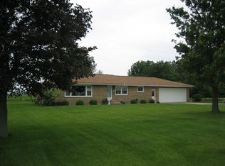 30505 Dutch Ln, Washington, IL 61571