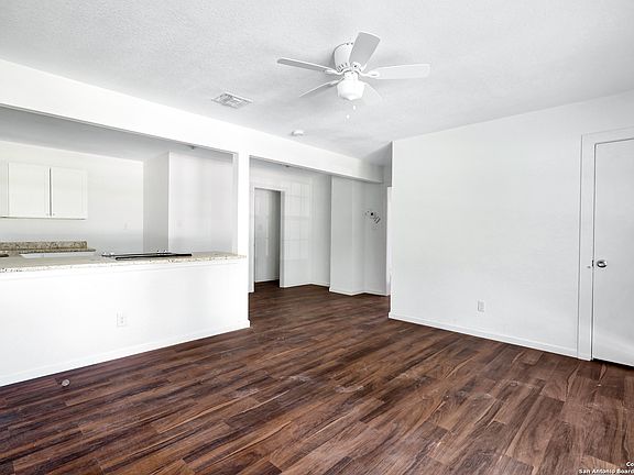 3rd image of 329 Leonidas Dr