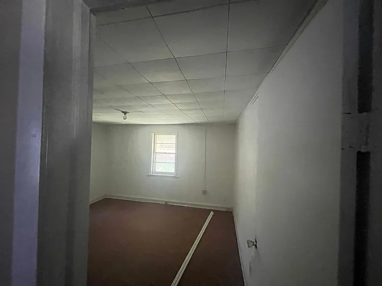 4228 Carroll Ave — Photo 19