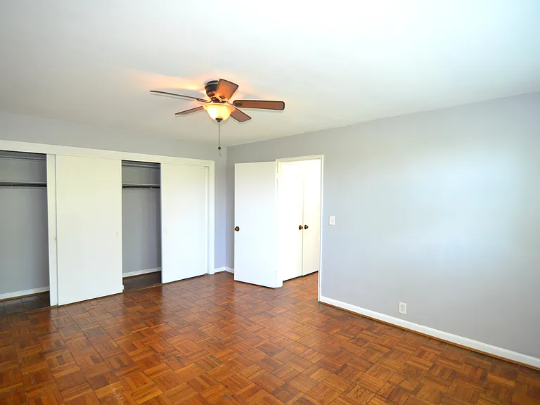 4028 Ledgewood Dr — Photo 18