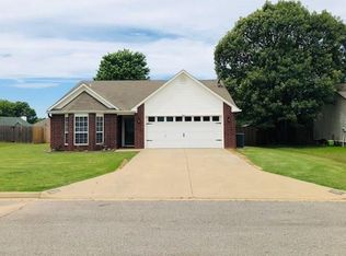 261 Azalea Dr, Greenwood, AR 72936