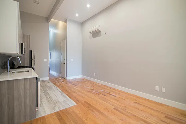 Rented by Nooklyn NYC LLC | media 5