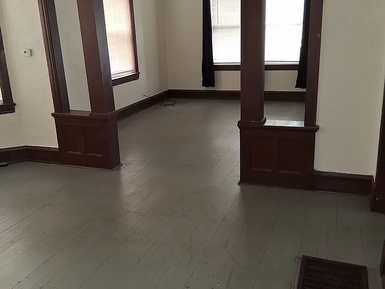 319 N Longwood St #1 — Photo 2