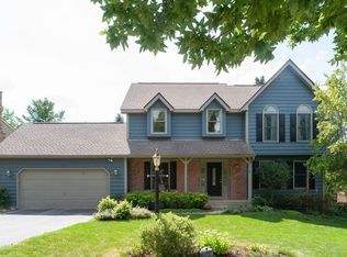 910 Crabtree Ln, Cary, IL 60013