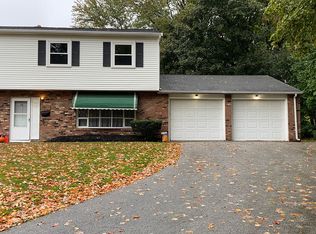 7191 Hart St APT 101, Mentor, OH