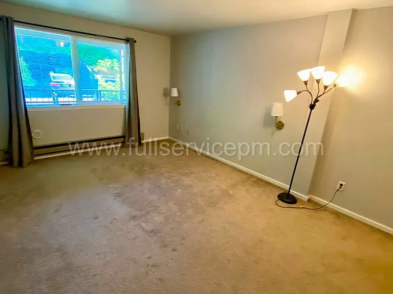 9416 1st Ave NE #108 — Photo 25