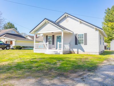 909 Stewart Ave, Chickamauga, GA, 30707