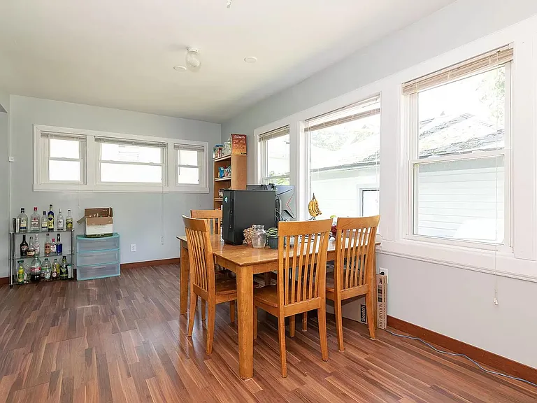 1227 Jefferson Ave — Photo 13