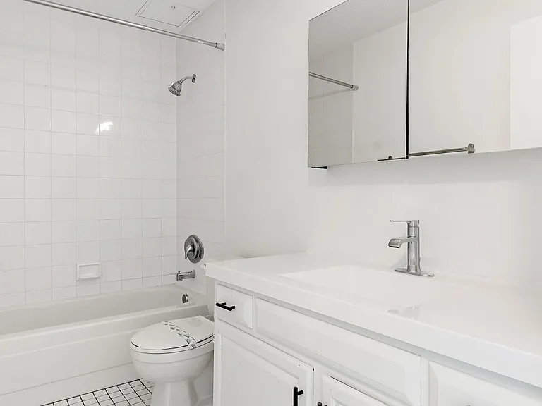 4625 Minnetonka Blvd #102 — Photo 12