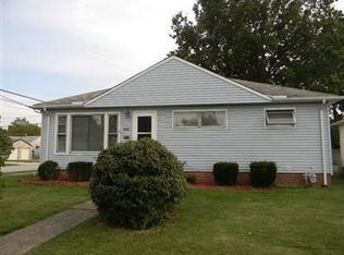 6200 Barbara Ln, Brookpark, OH 44142