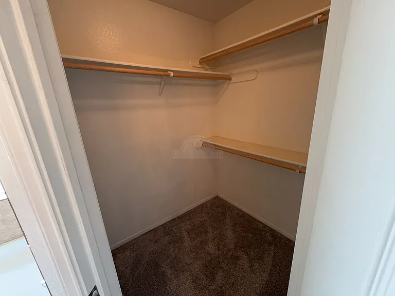 9911 Diana Dr — Photo 12