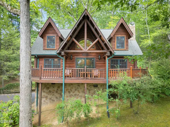 1529 Oldham Springs Way, Sevierville, TN 37876