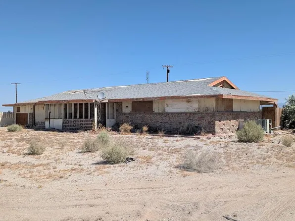 1038 Seaview Ave, Thermal, CA 92274