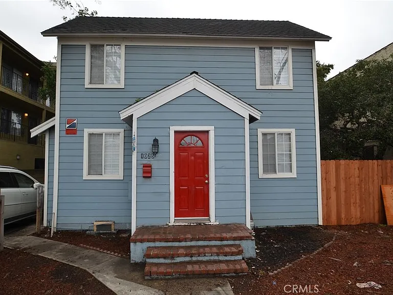 1025 Gladys Ave — Photo 17