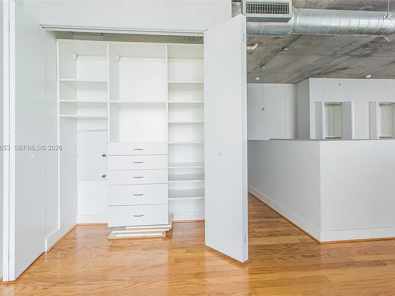 690 SW 1st Ct #Penthouse I20 — Photo 7