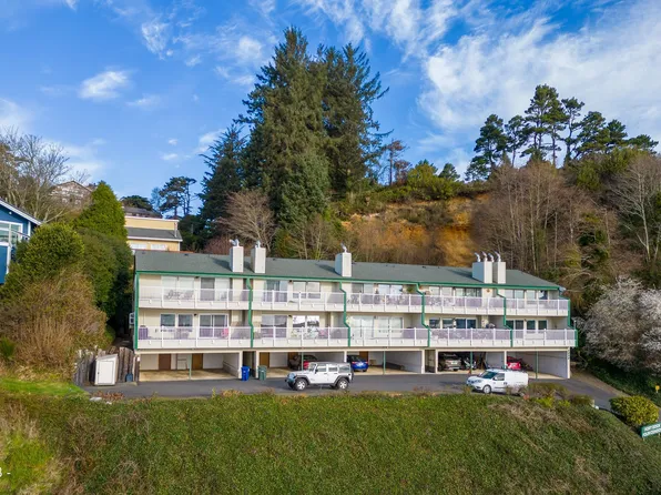 1306 S Pine St #5, Newport, OR 97365