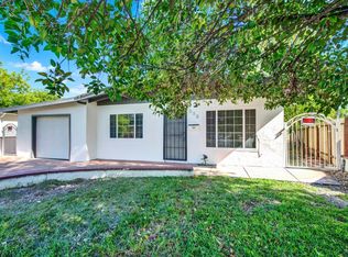 233 Circle Dr, Vacaville, CA 95688