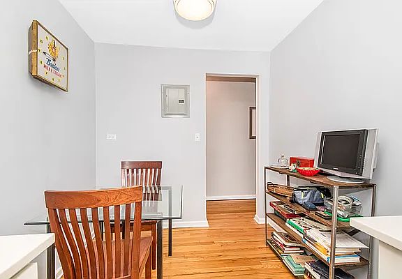 5th image of 2465 Palisade Ave APT 4H