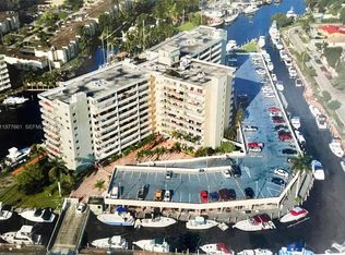 Isla Del Mar, Miami, FL 33125