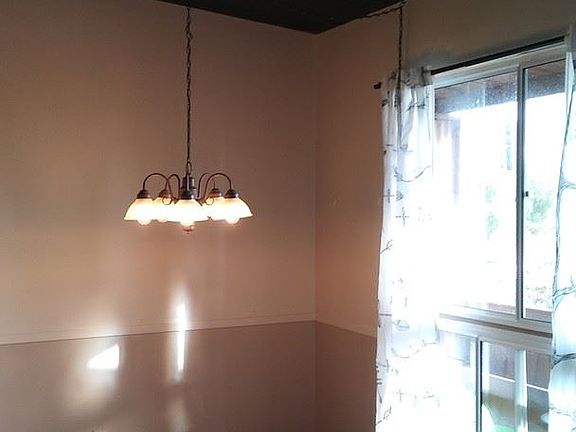 3rd image of 7601 Whitsett Ave APT 6