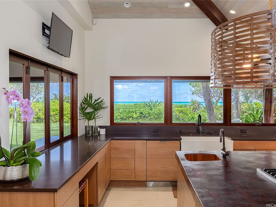 1st image of 376 Dune Cir