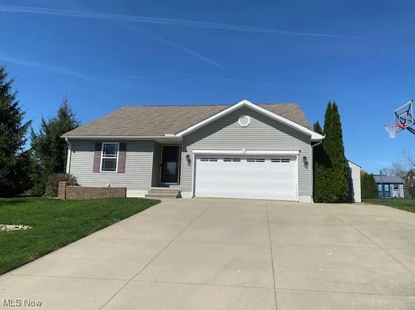 5583 Birchwood Dr, Medina, OH 44215