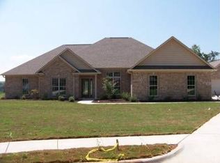 140 Genesis Dr, Huntsville, AL 35811