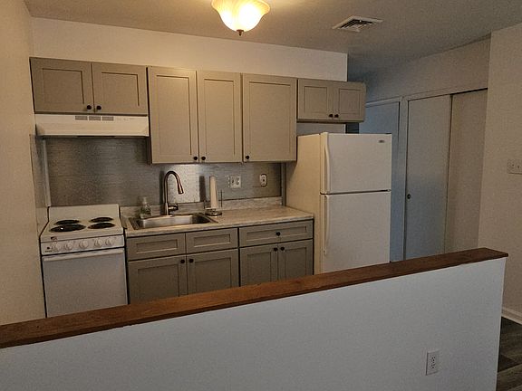 Kitchen new cabinets, stove