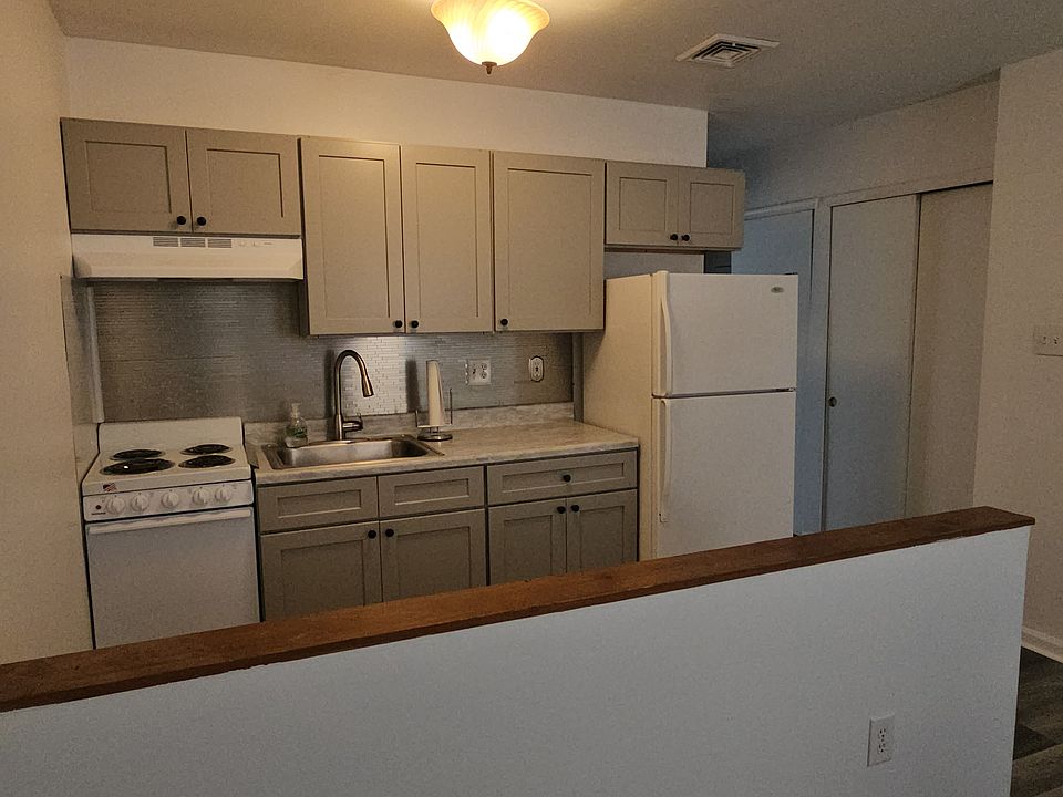 Kitchen new cabinets, stove