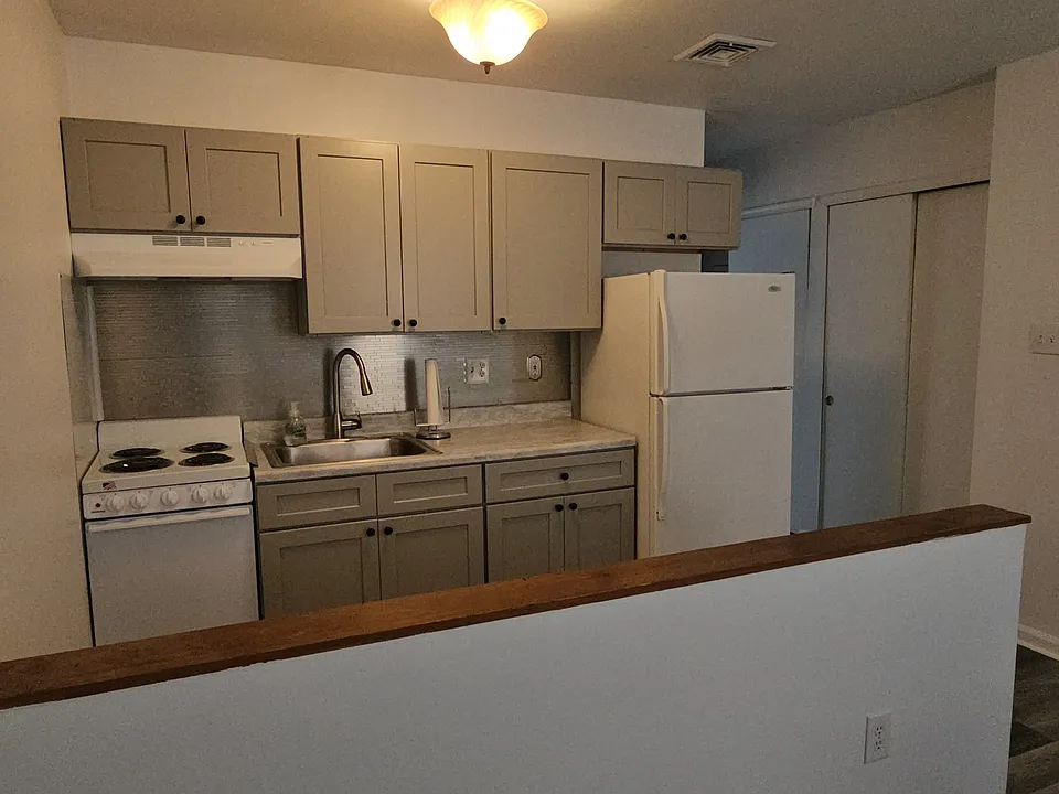 Kitchen new cabinets, stove