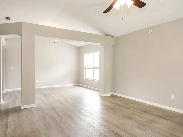 2066 Tanager Dr — Photo 5