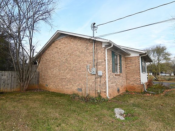 5th image of 2747 Fawnwood Dr