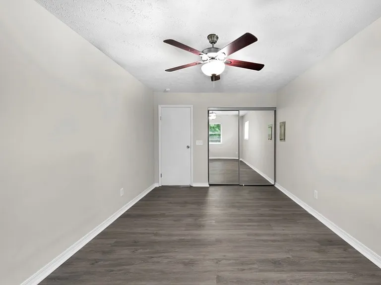 10203 Storm Dr — Photo 18