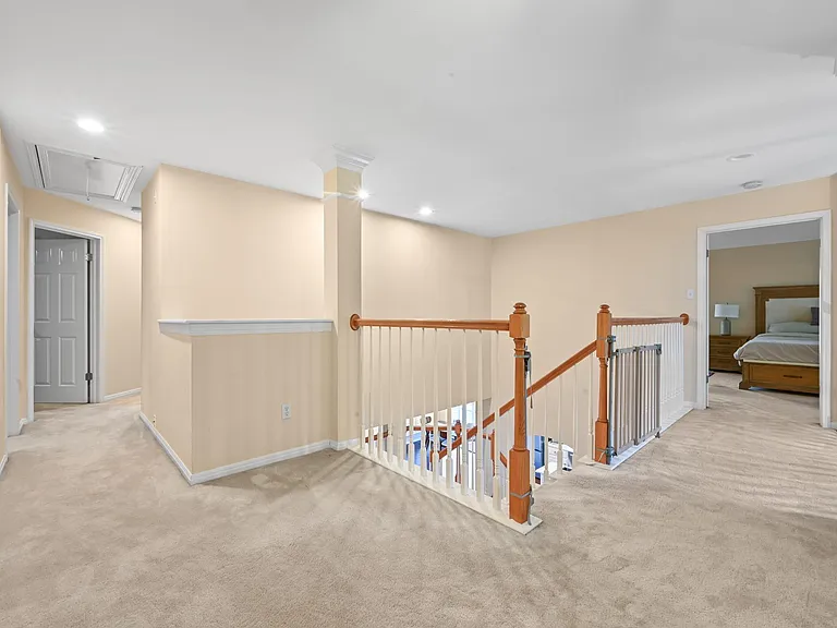 11222 Tracton Ln — Photo 24
