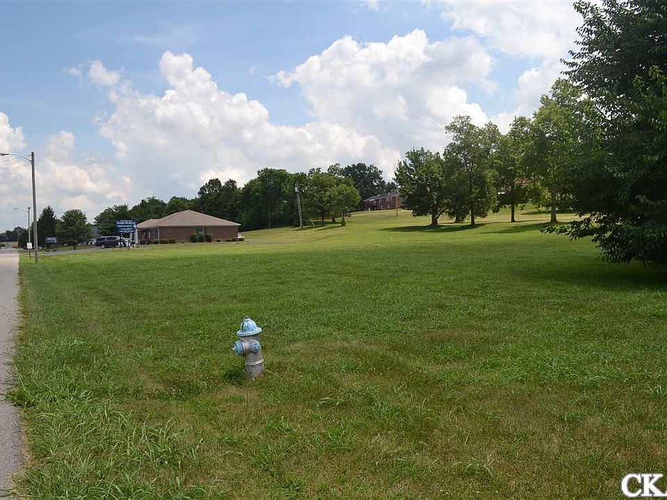 2nd image of 215 Morris Dr