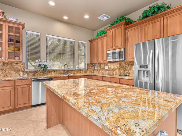 8512 W NICOLET Avenue, Glendale, AZ 85305