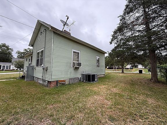 5th image of 517 Barnwell St
