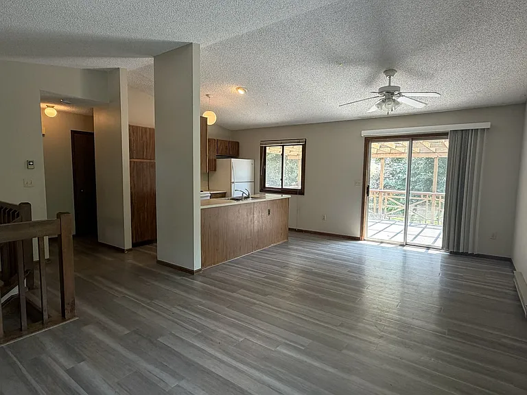 2013 Custer Dr — Photo 3