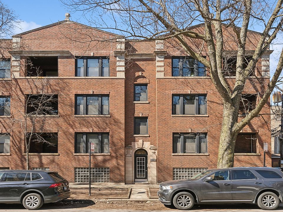 1st image of 3538 N Lakewood Ave APT 3