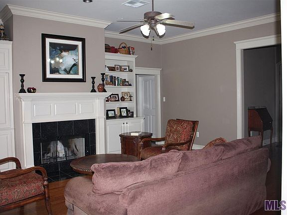 3rd image of 39416 Meadowbrook Ave