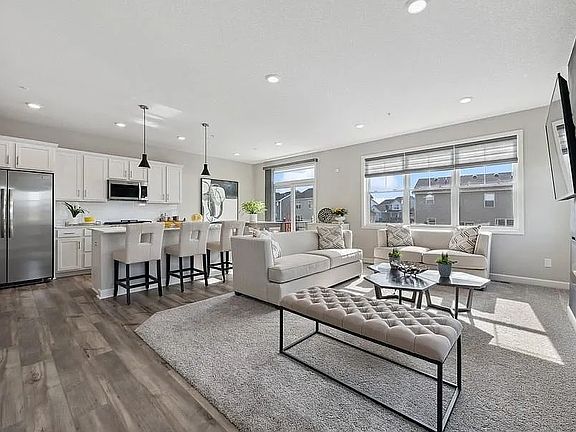 4th image of 10732 Wiles Way
