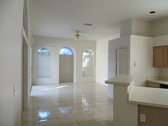 3rd image of 1349 Saddleridge Dr