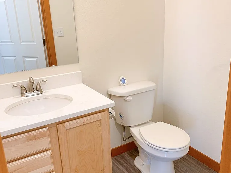 1111 N Forest St — Photo 42