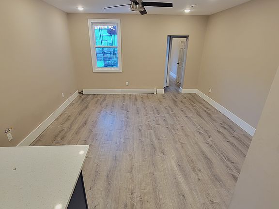 5th image of 266 Summit Ave #2A